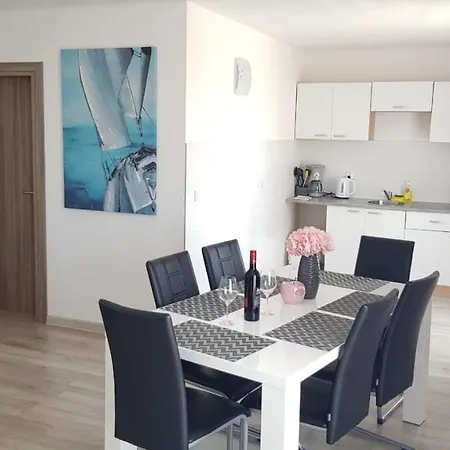 Luma Apartment Baska Voda