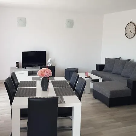 Luma * Baška Voda